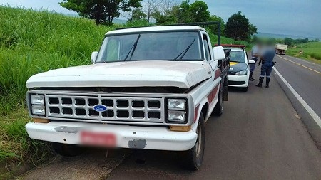 Policiais Rodoviários localizam em estrada da região caminhonete furtada em Presidente Prudente