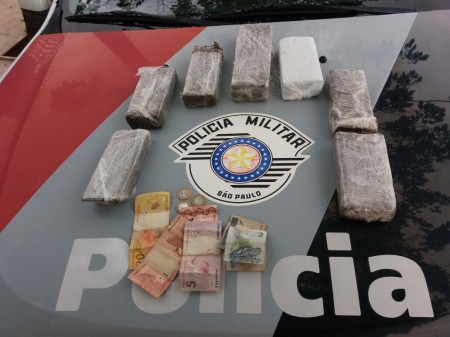 Polícia Militar de Osvaldo Cruz prende traficante com 3 Kg de maconha 