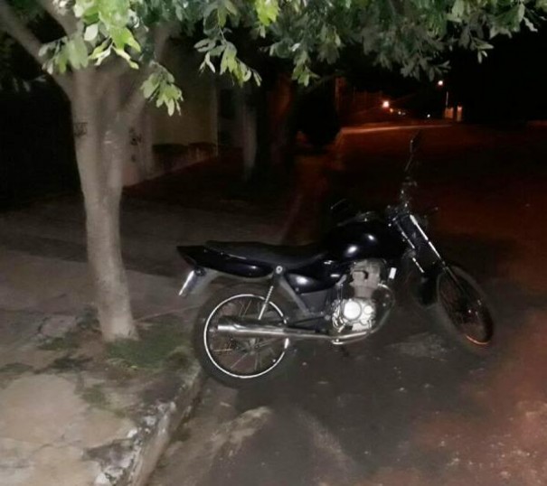 Polcia Militar faz buscas e recupera moto que havia sido furtada 