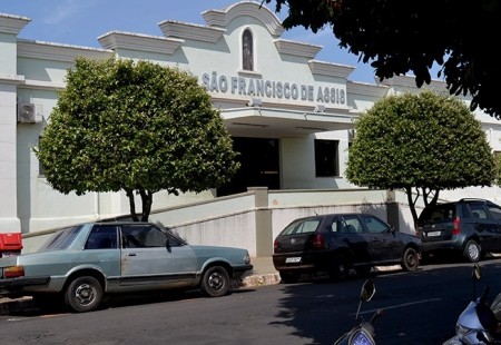 Hospital São Francisco demite 220 funcionários