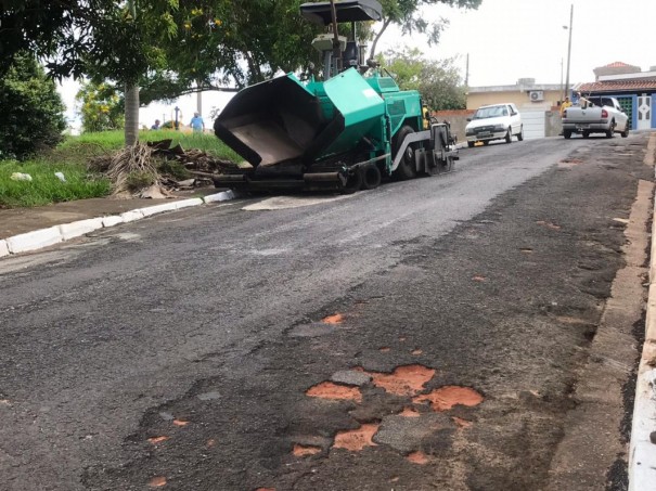 Prefeitura de Osvaldo Cruz comea recapeamento no Jardim Santa Tereza