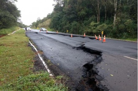 Polícia Militar Rodoviária emite nota sobre rodovias interditadas por conta das chuvas