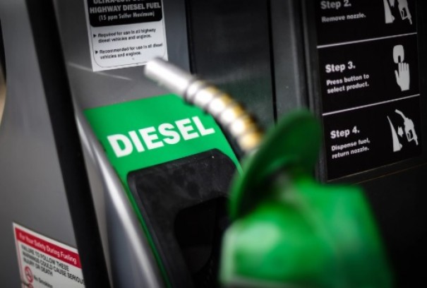 Diesel da Petrobras subir 2,8% nas refinarias com atualizao de referncia para subveno