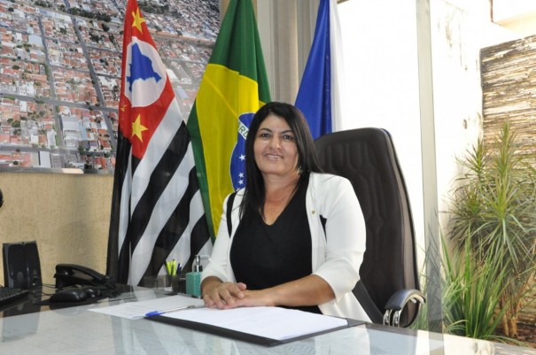 Vera Morena é reeleita prefeita de Osvaldo Cruz