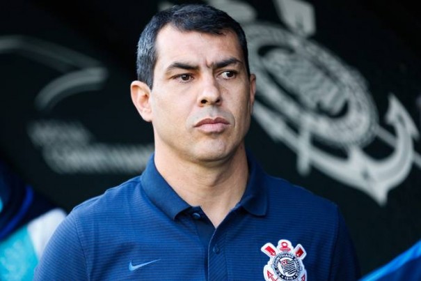 Carille renova com o Corinthians por mais dois anos